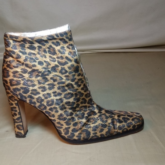 Beautiful Booties - Picture 2 of 4